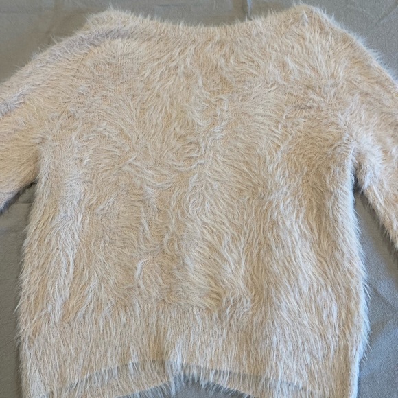 Soft and Cozy Button Down sweater - Picture 6 of 6